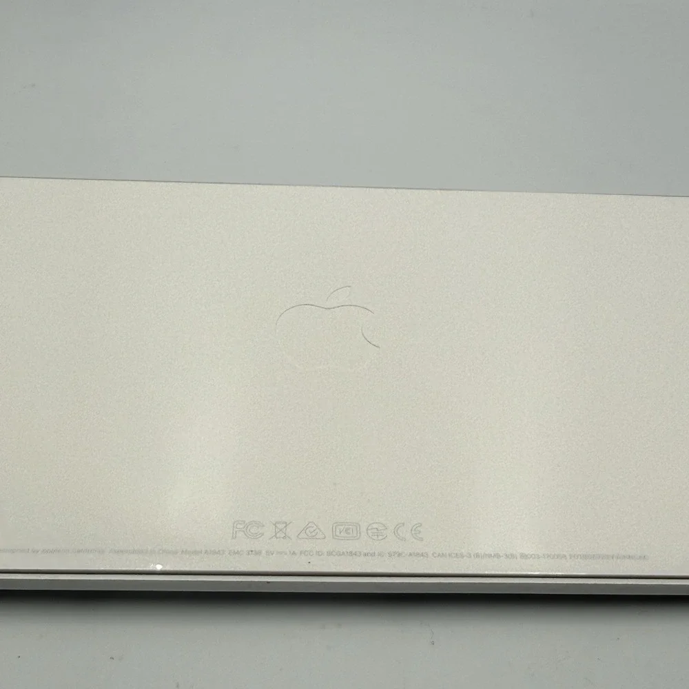 Apple Magic Keyboard A1843 Wireless Bluetooth w/ Numeric Keypad Silver White